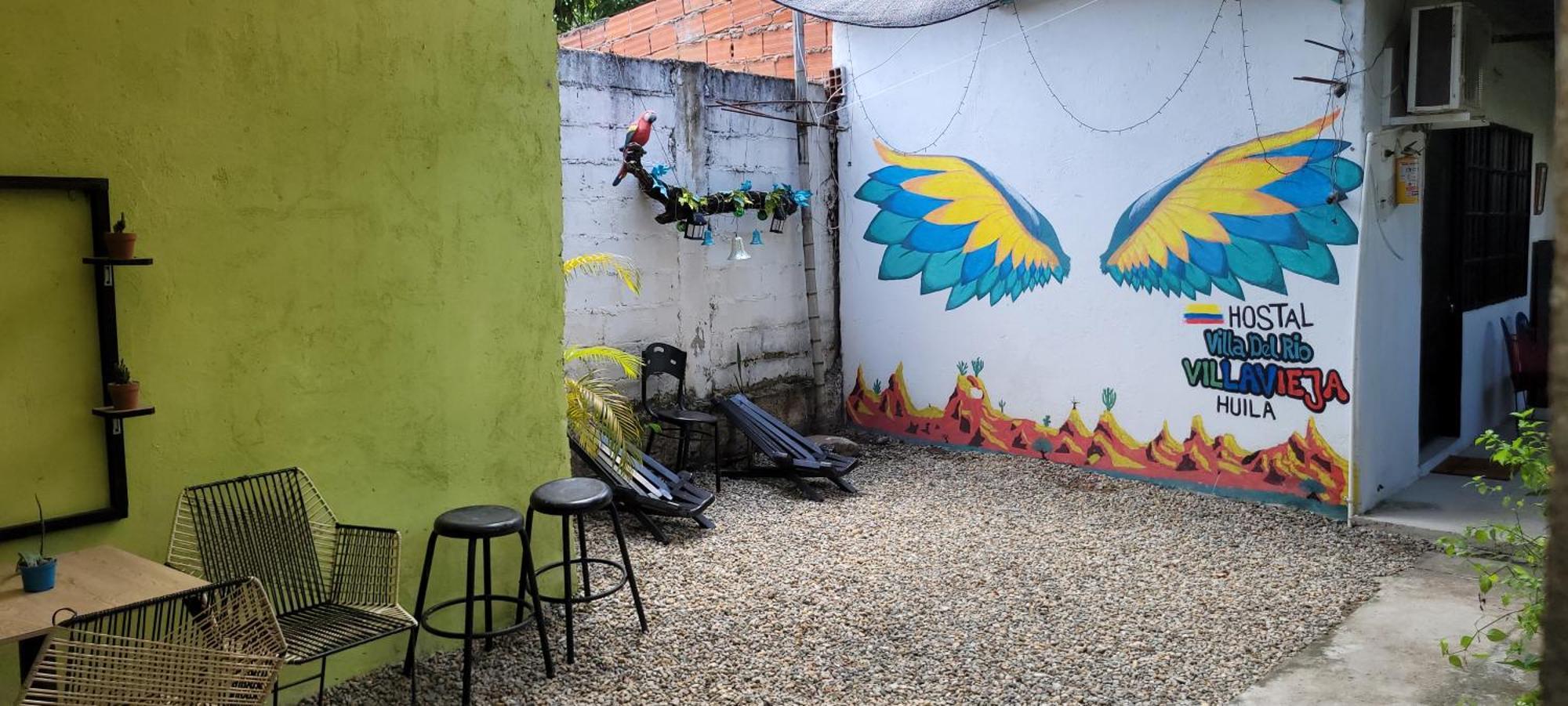 Hostal Villa Del Rio Las Brisas Villavieja Ngoại thất bức ảnh