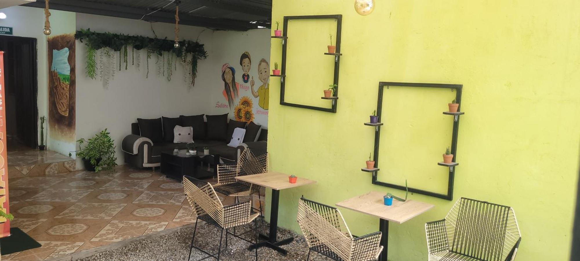 Hostal Villa Del Rio Las Brisas Villavieja Ngoại thất bức ảnh
